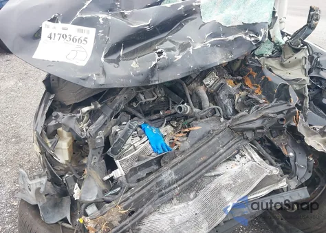 2014 Nissan Rogue Sv z USA, uszkodzony, nr VIN 5N1AT2MT0EC842995